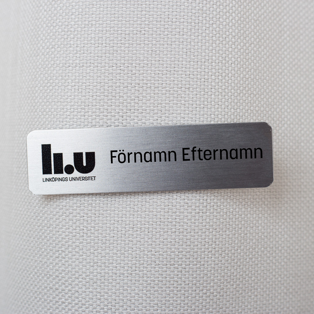 Namnbricka, svensk logo LIU